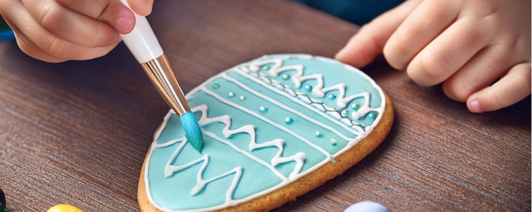 How to Make Easter Cookie Decorating Kits