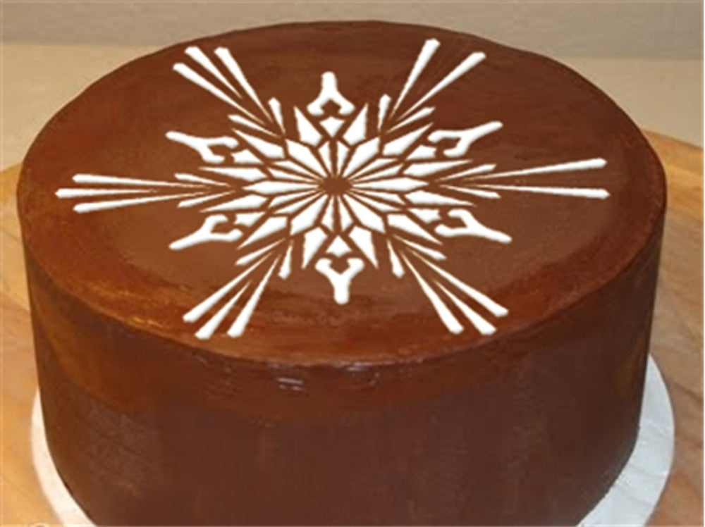 cake decorated with the Crystal Snowflakes 4