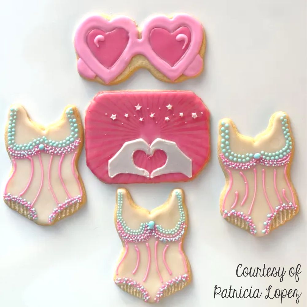 Cookies decorated with the Swiftie Fan Cookie Stencil Set