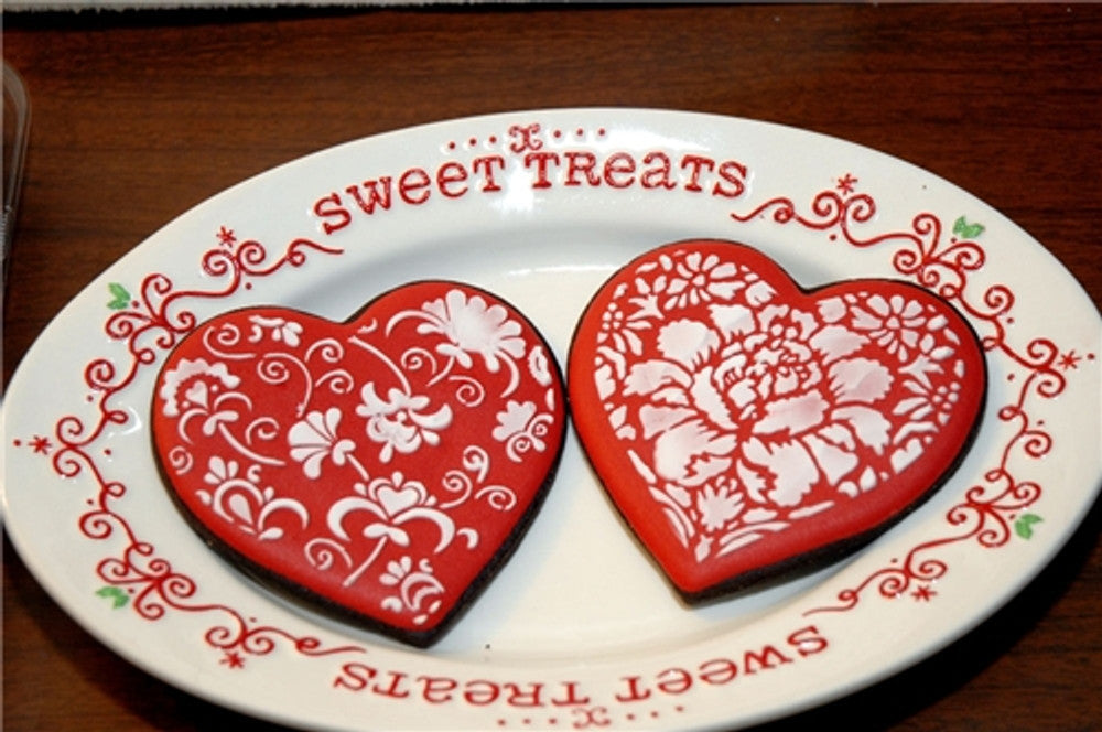 Winterthur Hearts Cookie Stencil and Cutter Set by Designer Stencils Cookies