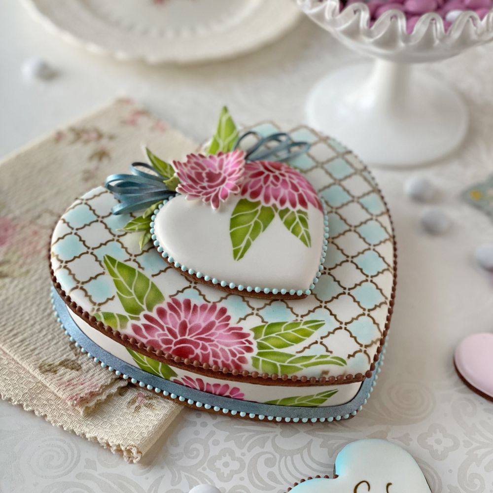 Julia's Kitchen Club Magnificent Mum Heart Box Kit