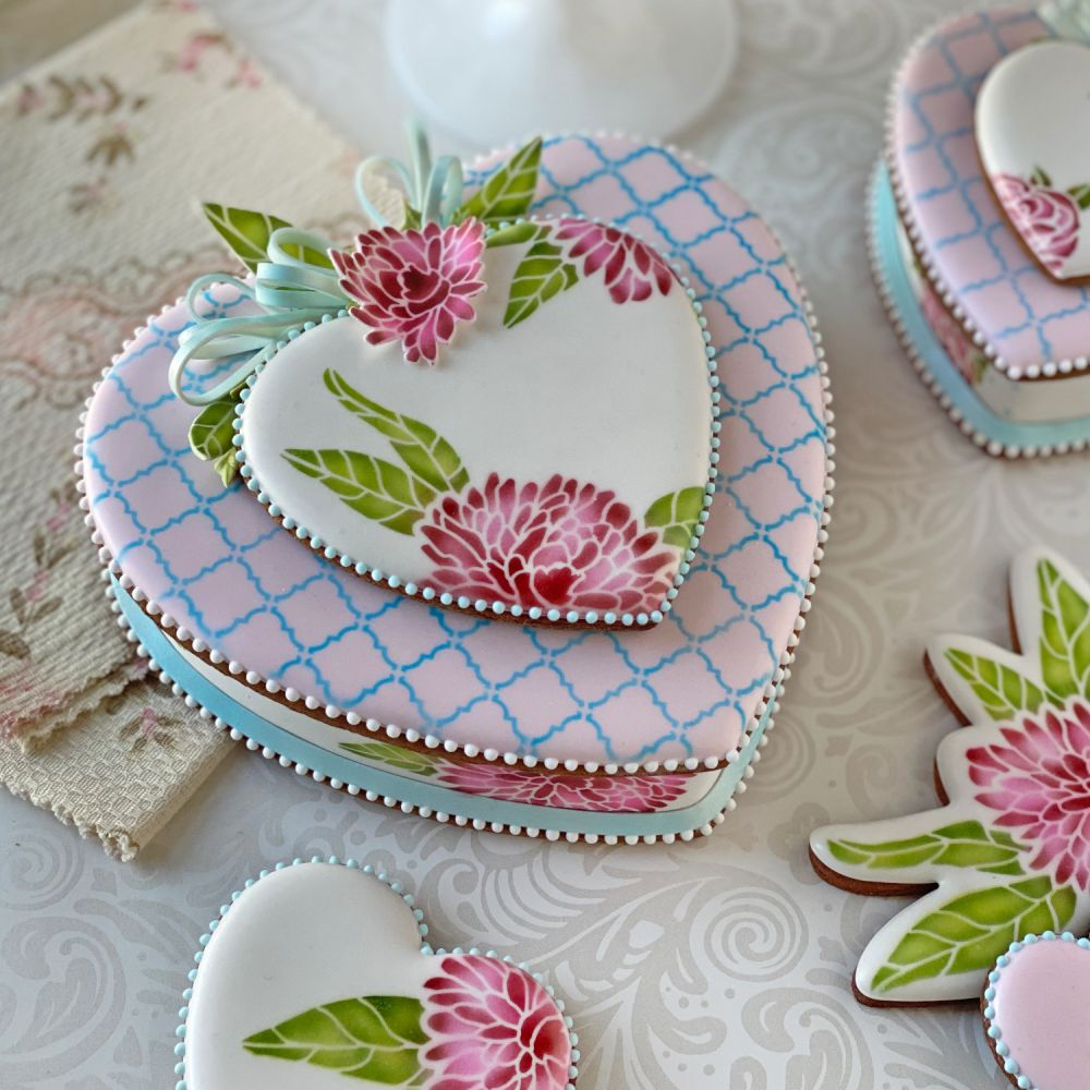 Julia's Kitchen Club Magnificent Mum Heart Box Kit