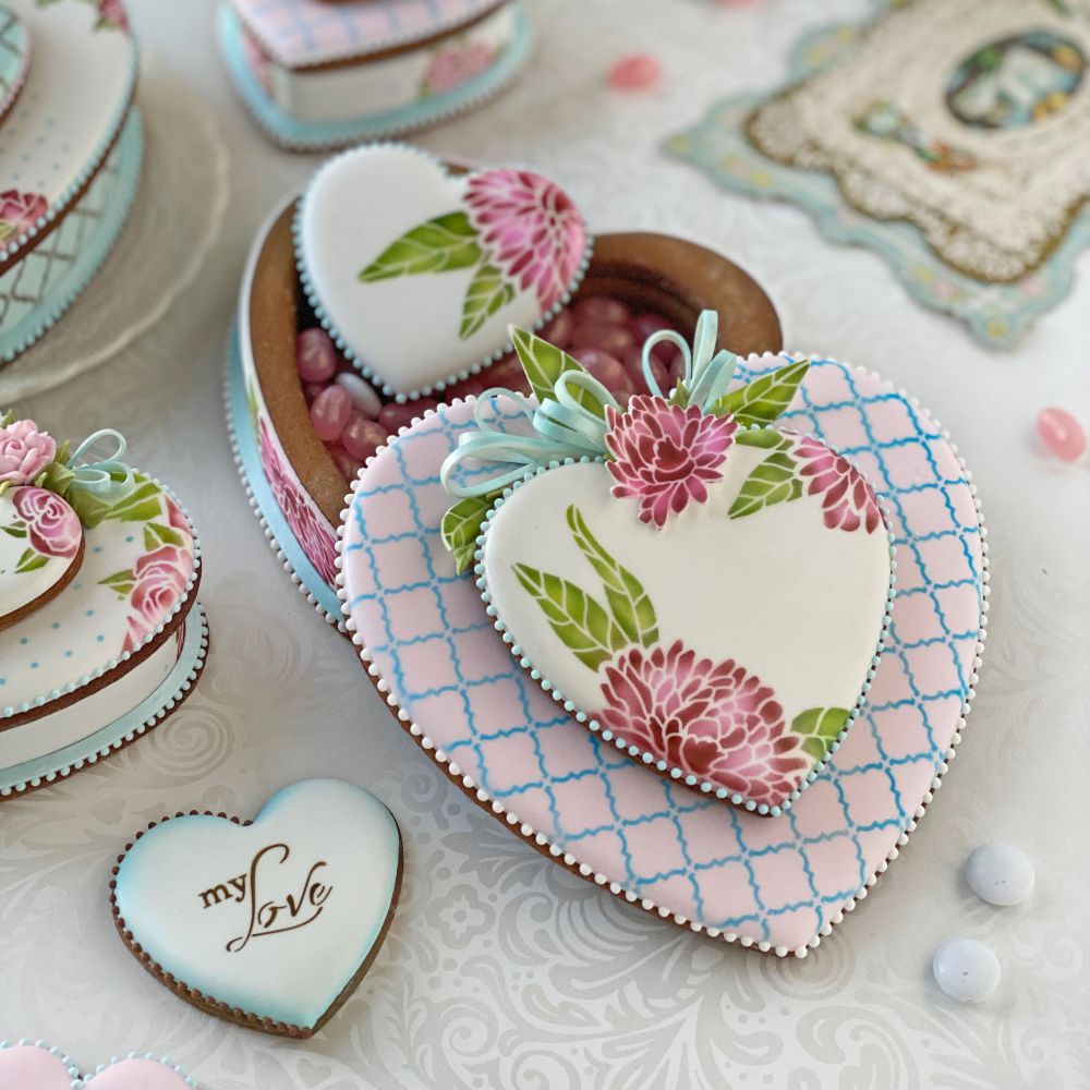 Julia's Kitchen Club Magnificent Mum Heart Box Kit