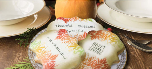 Make Leaf Garland Cookies for Thanksgiving Dessert! 