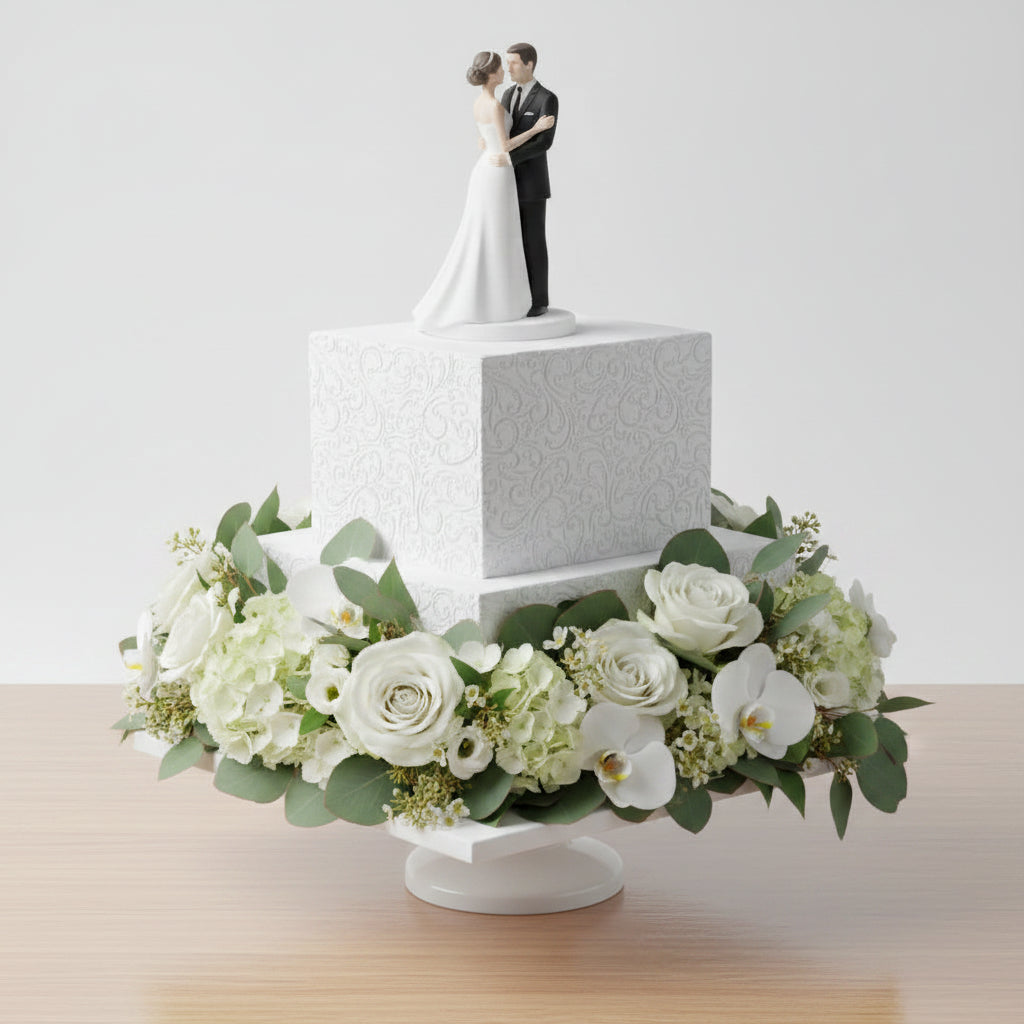 Wedding cake decorated with the swirl and dots stencil for cake sides